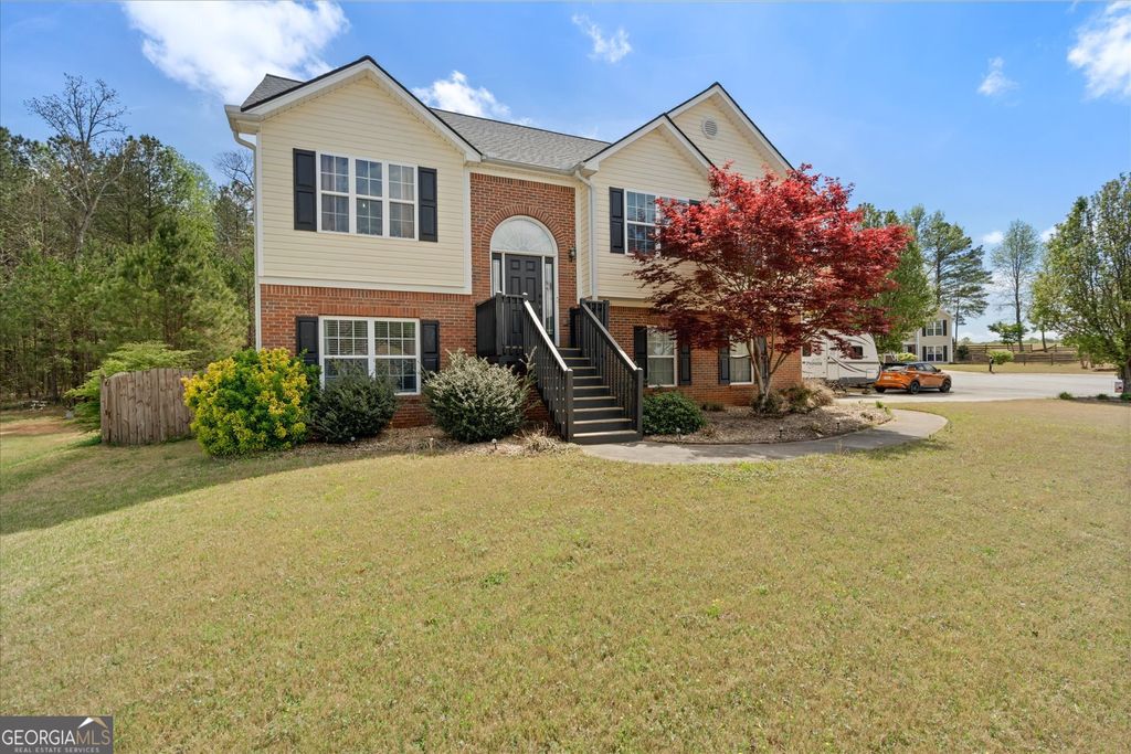 Photo of 101 Lei Court, Carrollton, GA 30116 (MLS # 10724144)