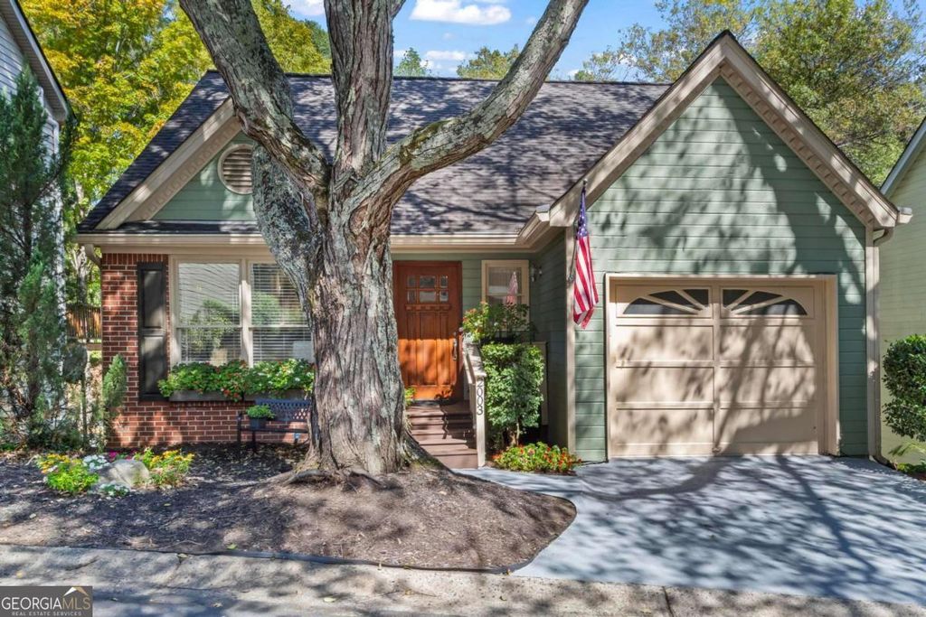 Photo of 2003 Falcon Glen Court, Johns Creek, GA 30022 (MLS # 10624630)