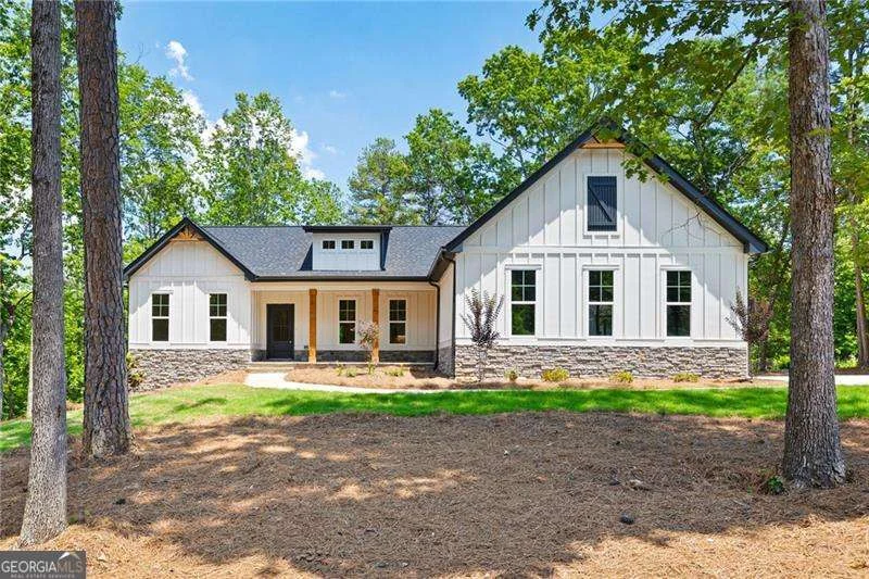 114 Folsom Road NW