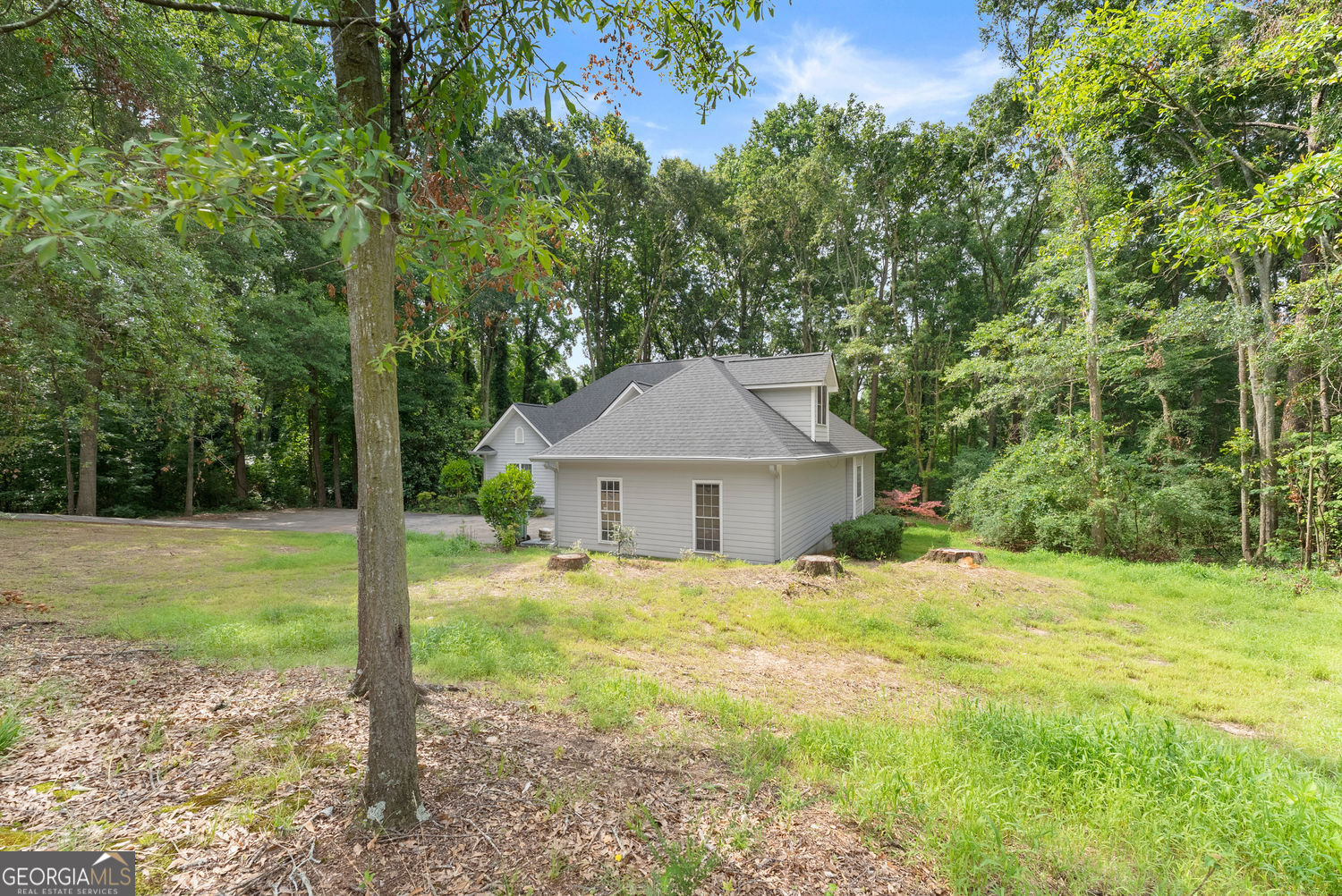 393 Brookwood DR