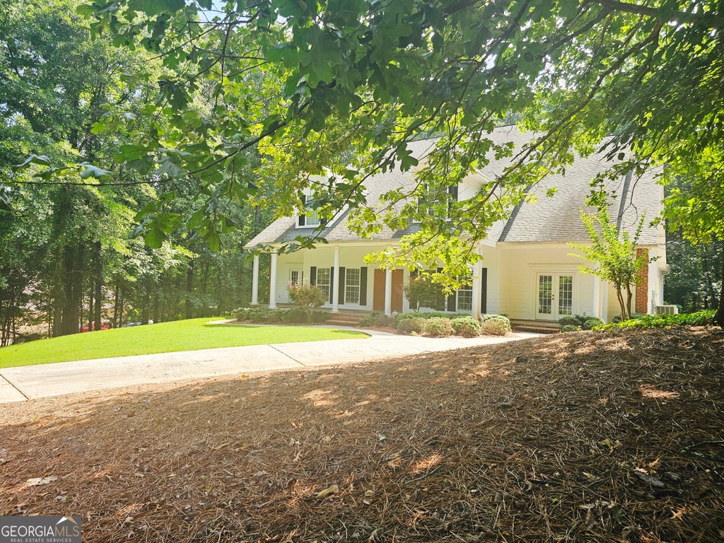 Photo of 107 Cameron Pointe Dr, Lagrange, GA 30240 (MLS # 10782747)