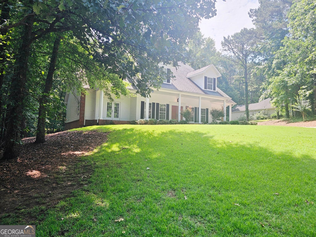 Photo of 107 Cameron Pointe Dr, Lagrange, GA 30240 (MLS # 10782747)