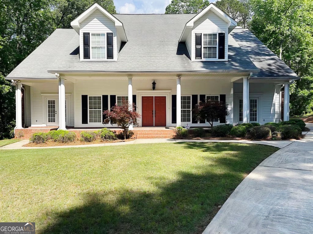 Photo of 107 Cameron Pointe Dr, Lagrange, GA 30240 (MLS # 10782747)