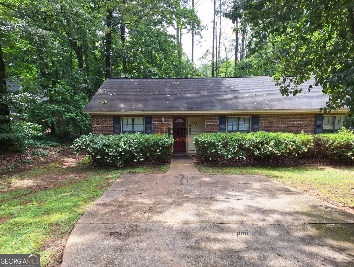 Inspired by the charm of Woodstock, GA, this inviting duplex at 773 Farm Creek Road, NE combines comfort and convenience in one perfect package. Spanning 1,100 square feet, this well-designed home offers a spacious layout with three cozy bedrooms, ideal for creating your personal sanctuary. With two full bathrooms, mornings become seamless, ensuring everyone has ample space to prepare for the day ahead. The open floor plan invites creativity and warmth, making it an excellent canvas for your unique style and personality. Picture yourself enjoying peaceful evenings in your cozy living space, perfectly suited for relaxation and entertaining. Embrace the opportunity to live in a location that offers both tranquility and vibrant community life. With its prime location and thoughtful design, this duplex is a hidden gem waiting to be discovered. Make 773 Farm Creek Road your new address and experience the best of Woodstock living. This home does not accept vouchers. Security system is not included with lease PMI Georgia does NOT advertise on Facebook Marketplace or Craigslist. Please visit our website atwww.pmigeorgia.com to schedule a showing and apply online. Please click the Apply Online button to view our requirements and qualifications. *****Showing Instructions***** PMI Georgia Showings & Property Info Tel: (678) 916-9469