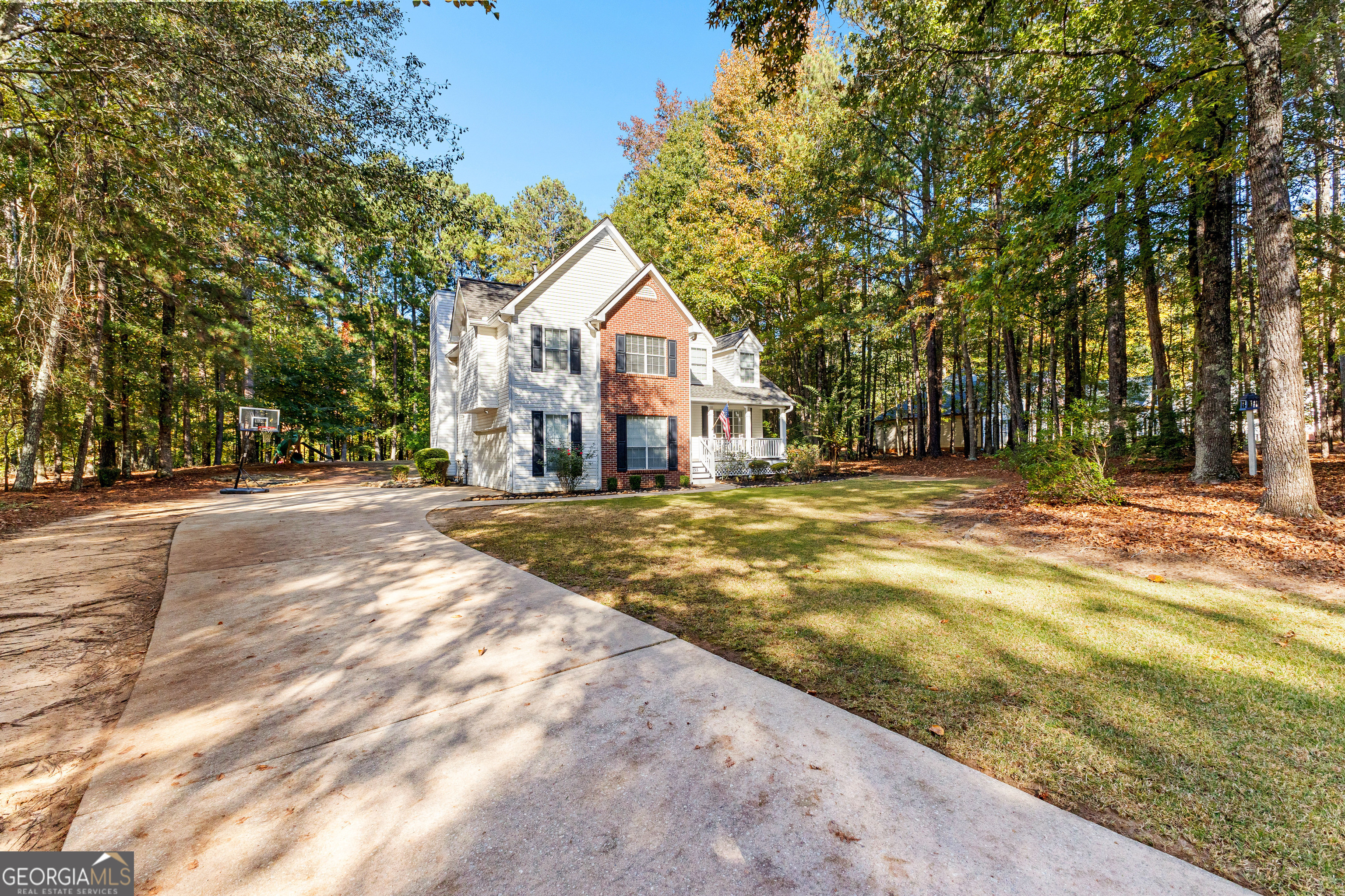 Sharpsburg, Georgia 30277, United States, 3 Bedrooms Bedrooms, ,3 BathroomsBathrooms,Residential,Active,101656