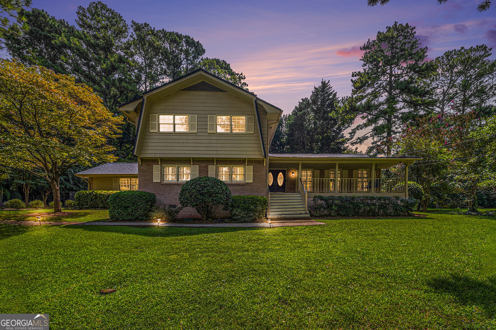 2703 Gleneagles DR