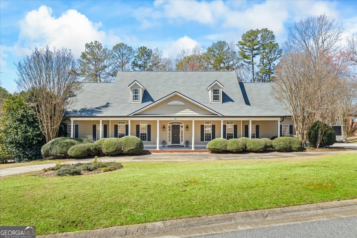 122 Lawn Market