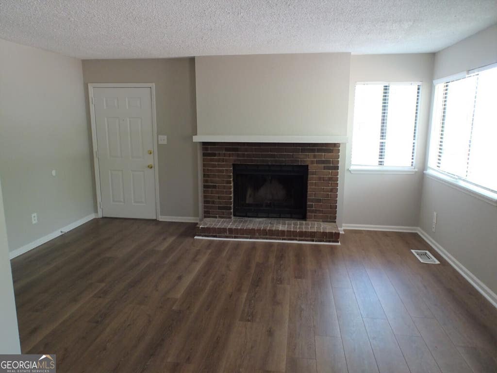 Photo of 13 Oakmount Drive, Newnan, GA 30263 (MLS # 10828311)