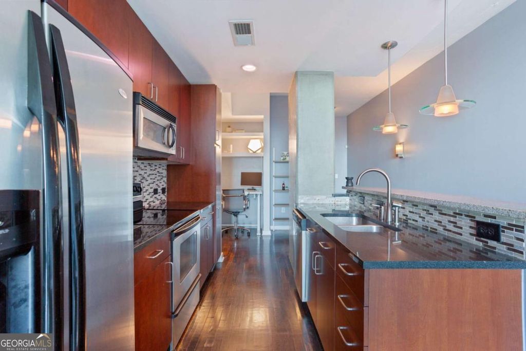 Photo of 361 17th Street NW #1807, Atlanta, GA 30363 (MLS # 10764735)