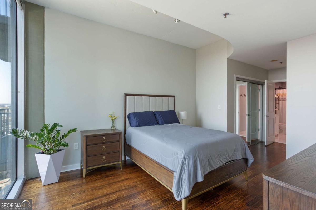 361 17th ST NW 1807