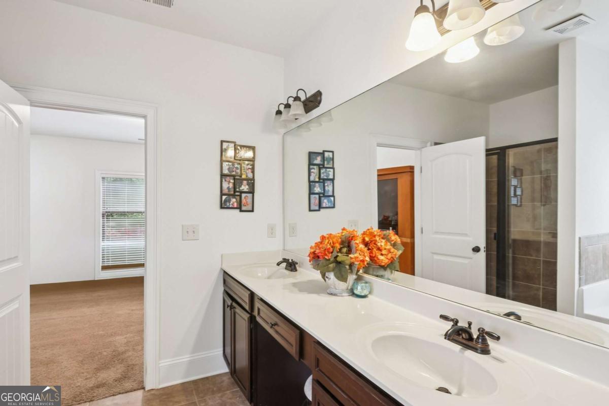 The Estates at Mountain View - Residential