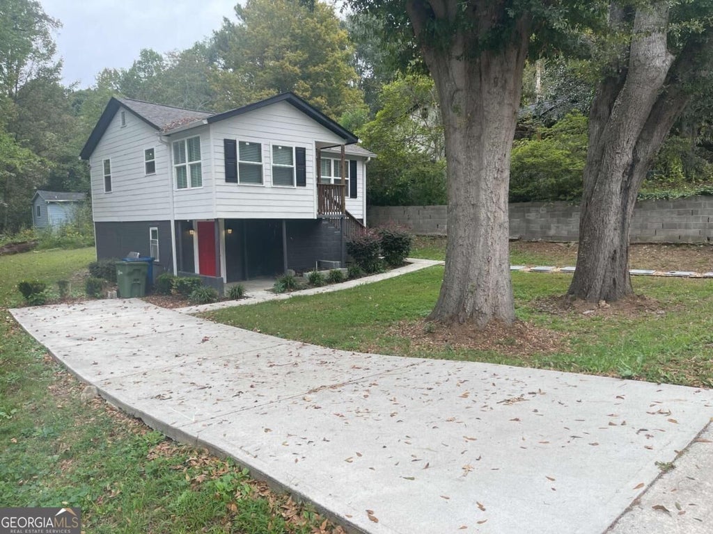 Photo of 2343 Carver Drive NW, Atlanta, GA 30314 (MLS # 10870968)