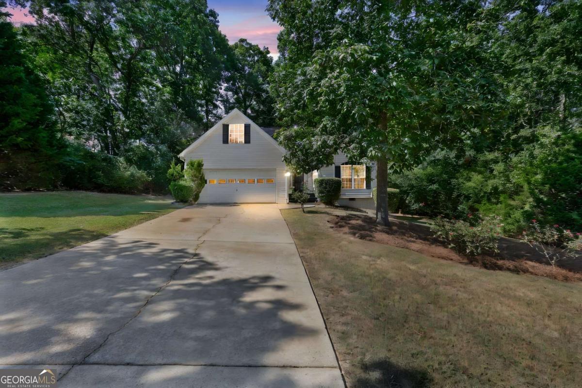 90 McIntosh Estates CT