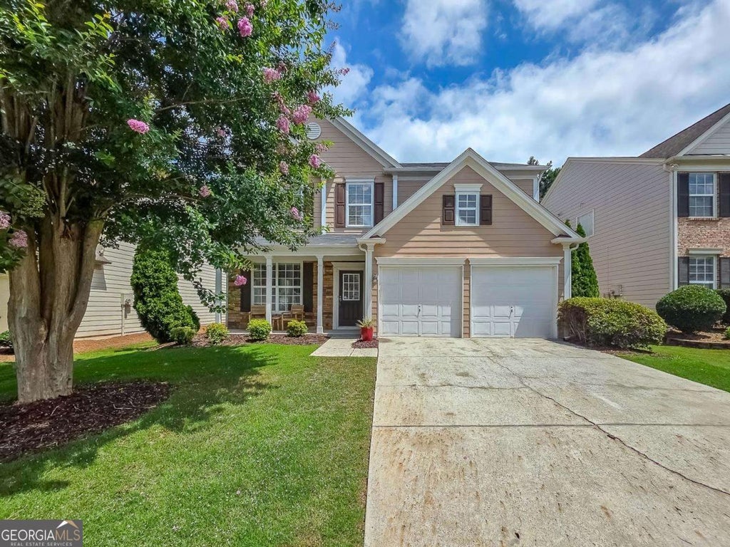 Photo of 9025 Friarbridge Drive, Suwanee, GA 30024 (MLS # 10788364)