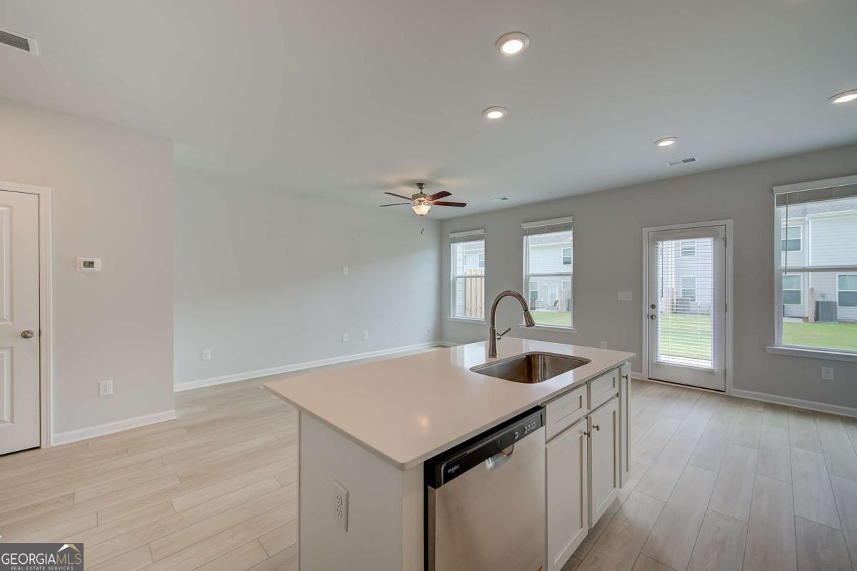 Avery Landing - Residential