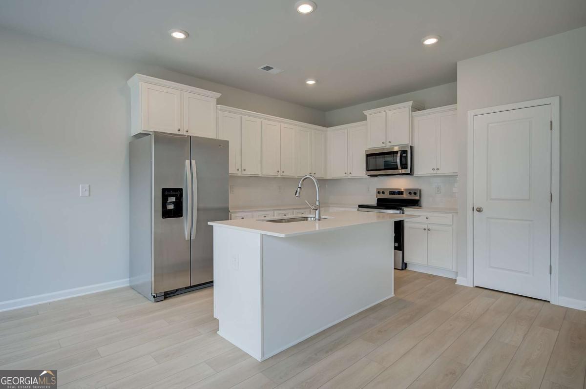 Avery Landing - Residential