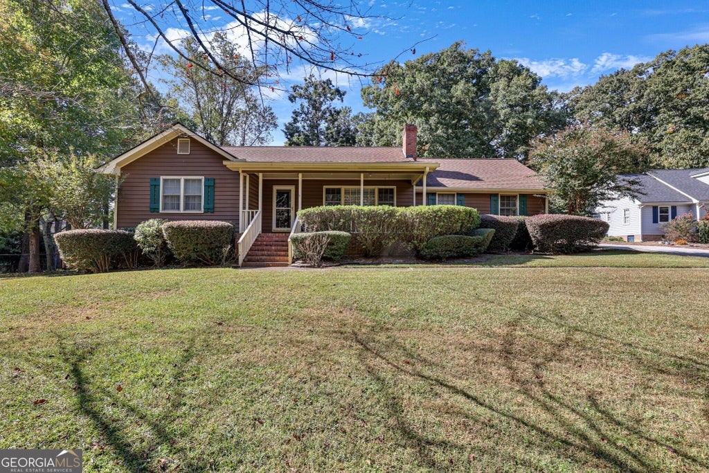 Photo of 2232 Valley Creek Circle, Snellville, GA 30078 (MLS # 10881104)