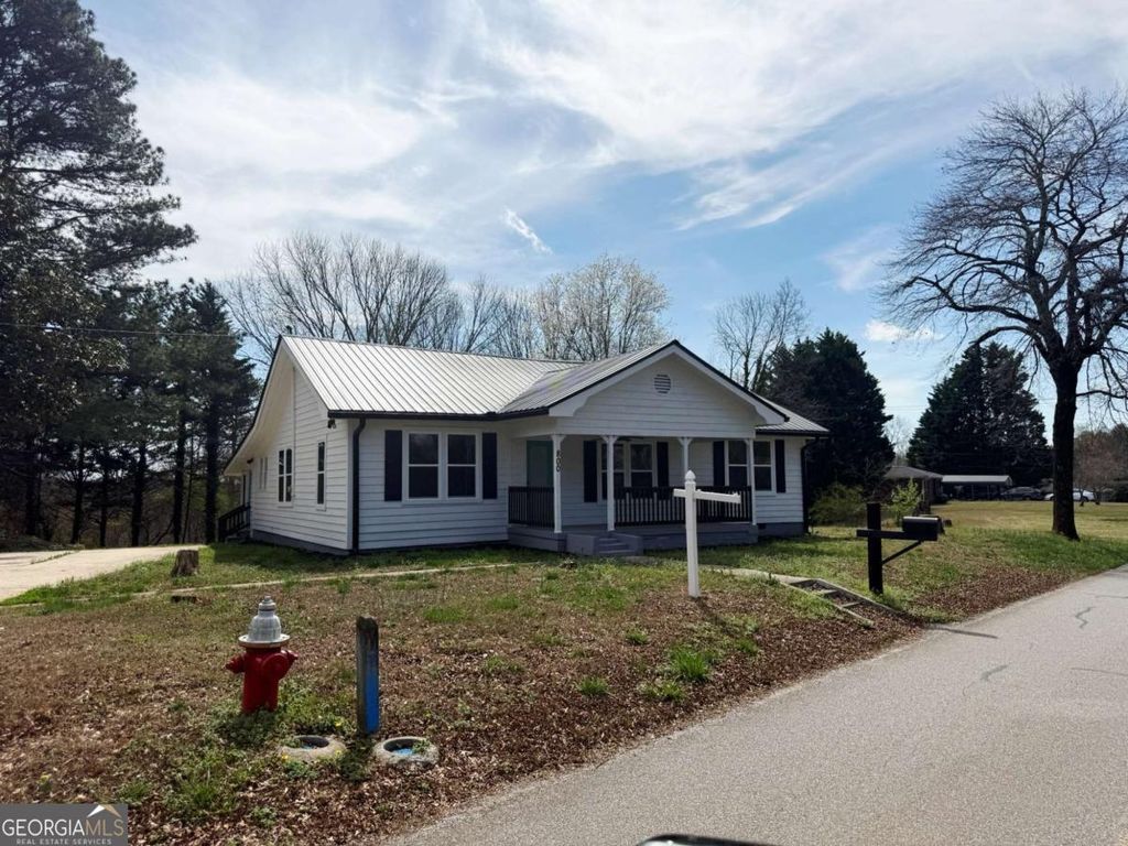 Photo of 800 Park Avenue, Baldwin, GA 30511 (MLS # 10710064)