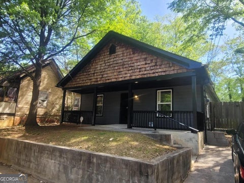 Photo of 904 Smith Street SW, Atlanta, GA 30310 (MLS # 10832820)
