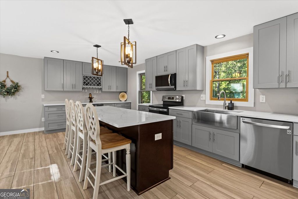 Photo of 2731 Brackenwood Drive, Snellville, GA 30039 (MLS # 10673065)