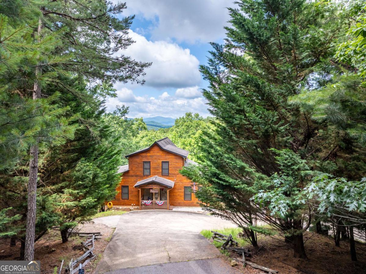 30 Shepherds LN