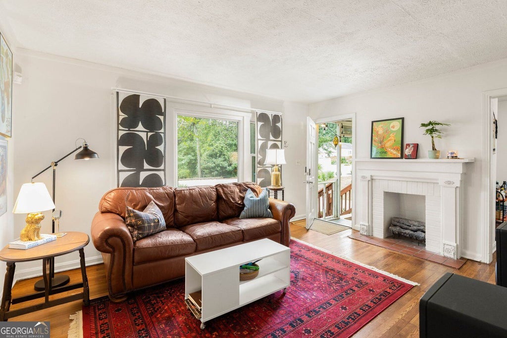 Photo of 1411 Lanvale Drive SW, Atlanta, GA 30310 (MLS # 10876498)