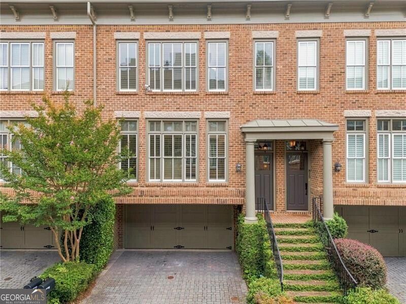 Photo of 817 Highland Green Way NE, Atlanta, GA 30306 (MLS # 10842839)