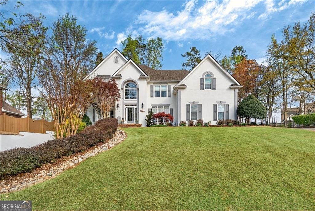 Photo of 3331 Alyesbury Court, Roswell, GA 30075 (MLS # 10722142)