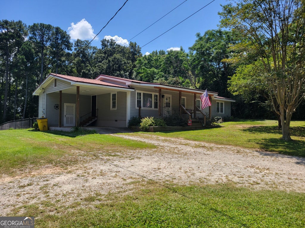 Photo of 1131 E Main Street, Hogansville, GA 30230 (MLS # 10833583)
