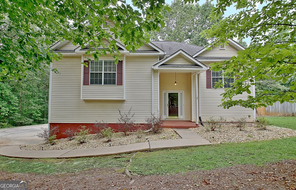 Photo of 4135 Coursey Lake Road, Douglasville, GA 30135 (MLS # 10700652)