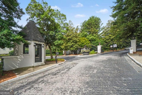 Photo of 4105 Pine Heights Drive NE, Atlanta, GA 30324 (MLS # 10790472)