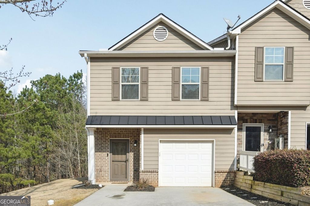 Photo of 5318 Timber Hills Drive, Oakwood, GA 30566 (MLS # 10696700)