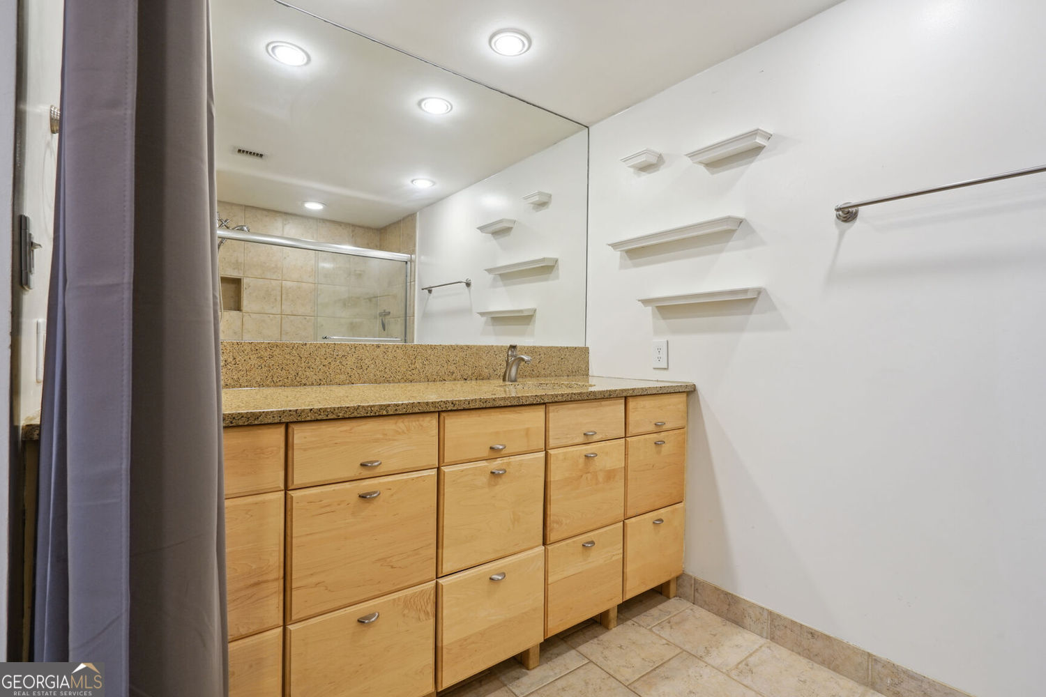 Atlanta, Georgia 30309, United States, 2 Bedrooms Bedrooms, ,2 BathroomsBathrooms,Residential,Active,184941