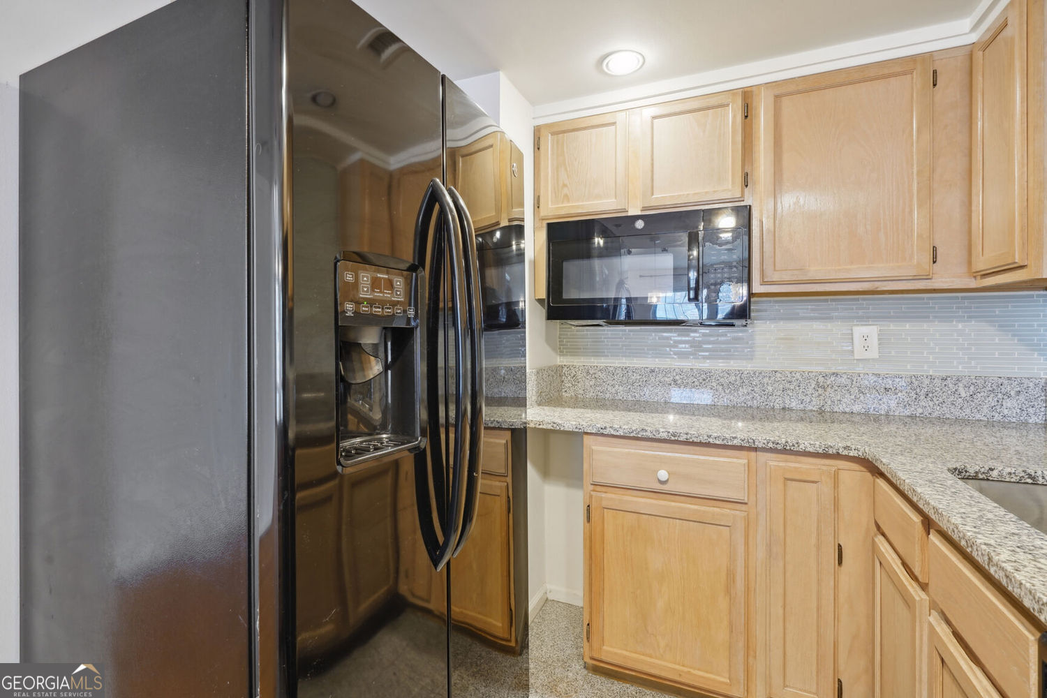 Atlanta, Georgia 30309, United States, 2 Bedrooms Bedrooms, ,2 BathroomsBathrooms,Residential,Active,184941