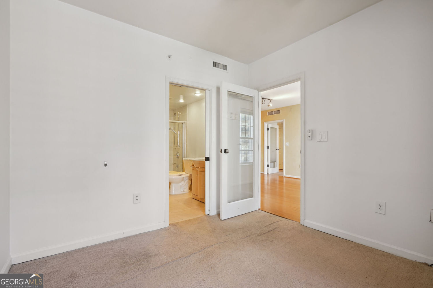 Atlanta, Georgia 30309, United States, 2 Bedrooms Bedrooms, ,2 BathroomsBathrooms,Residential,Active,184941