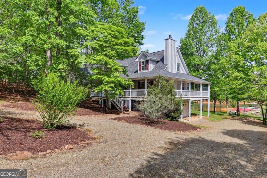 Photo of 136 Madison Avenue, Blairsville, GA 30512 (MLS # 10757118)
