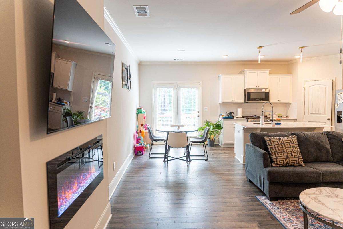 Town Lake Hills - Residential