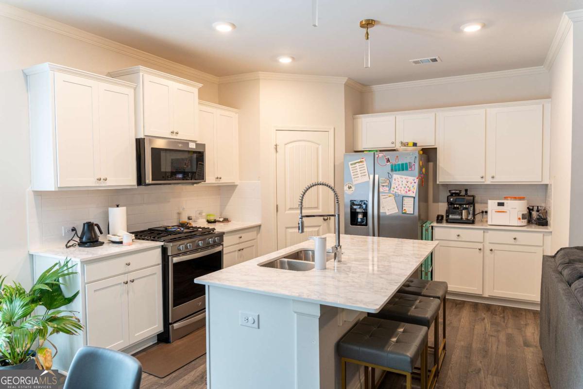 Town Lake Hills - Residential