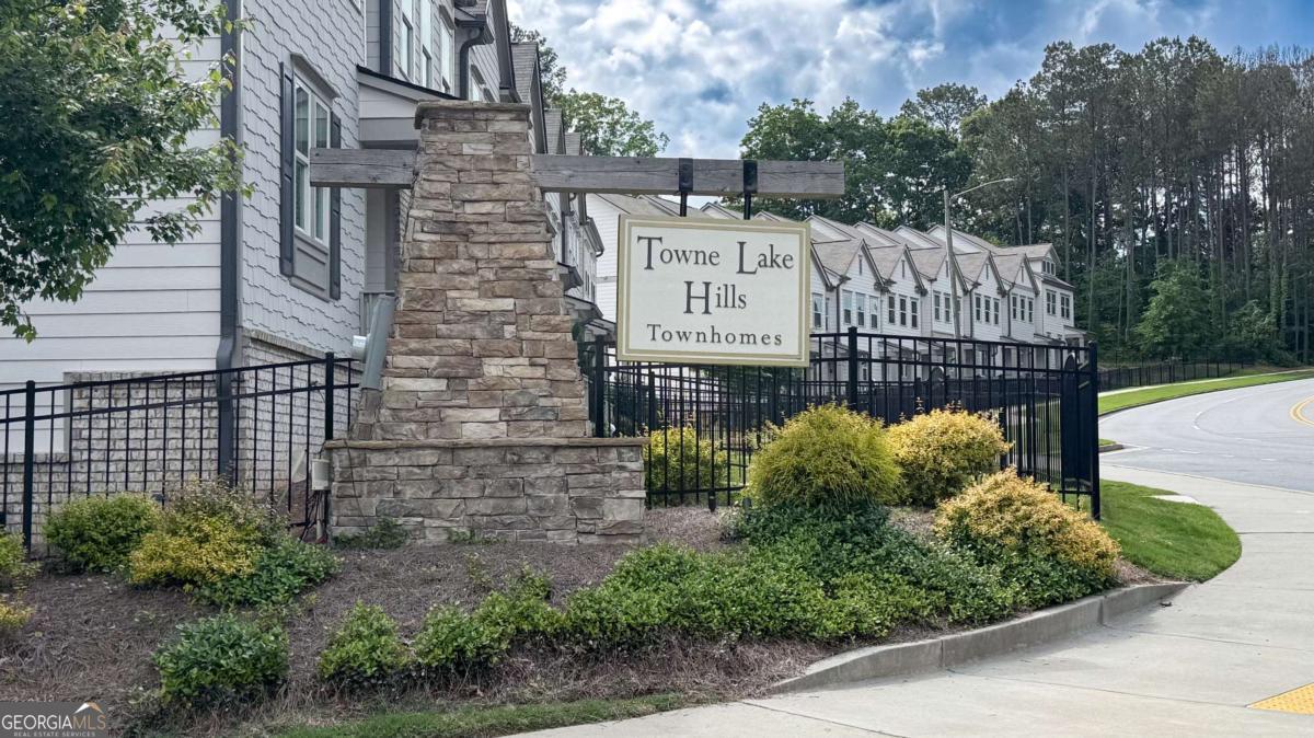 Town Lake Hills - Residential
