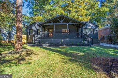 Photo of 1705 Ezra Church Drive NW, Atlanta, GA 30314 (MLS # 10623984)