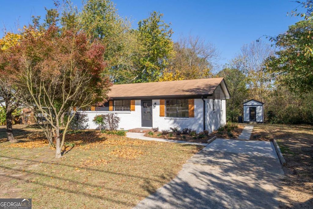 Photo of 511 Lee Byrd Road, Loganville, GA 30052 (MLS # 10702095)