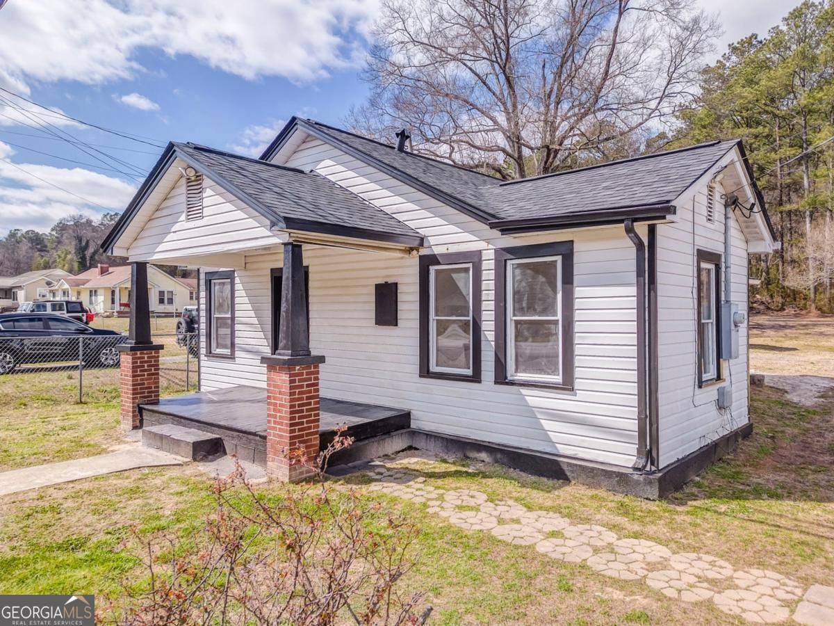 1304 Cave Spring RD SW