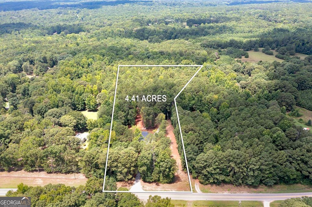 Photo of 548 Barnesville Road, Griffin, GA 30224 (MLS # 10811895)