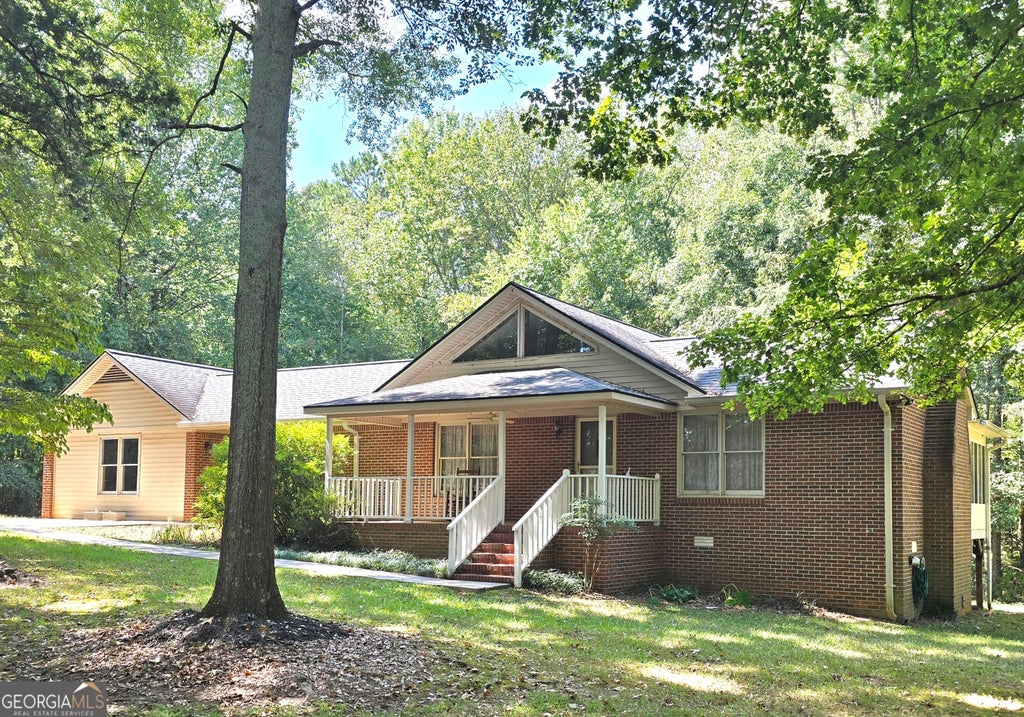 Photo of 231 Orrs School Road, Jefferson, GA 30549 (MLS # 10849365)