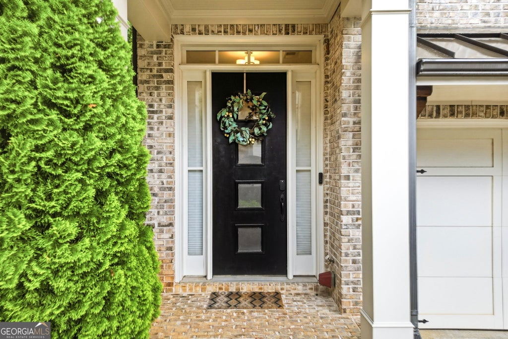 Photo of 826 Canterbury Overlook, Atlanta, GA 30324 (MLS # 10811068)