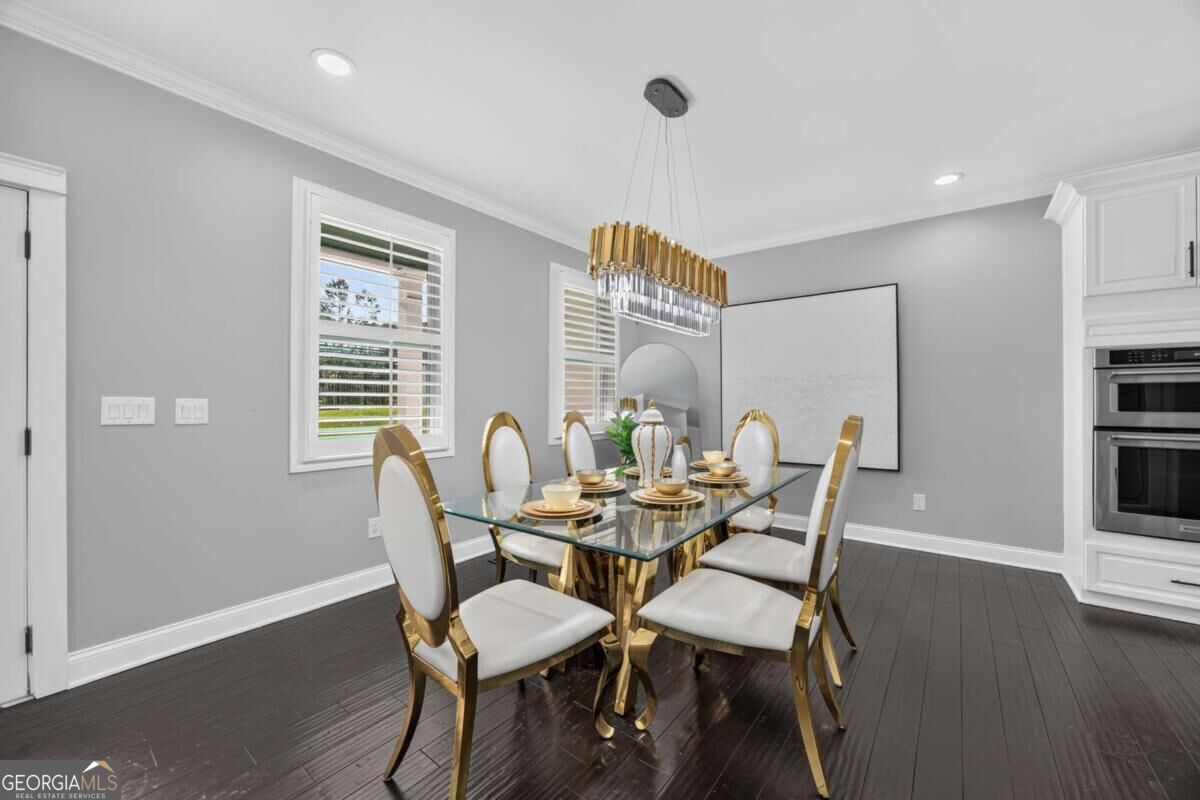 4492 Muhammad DR