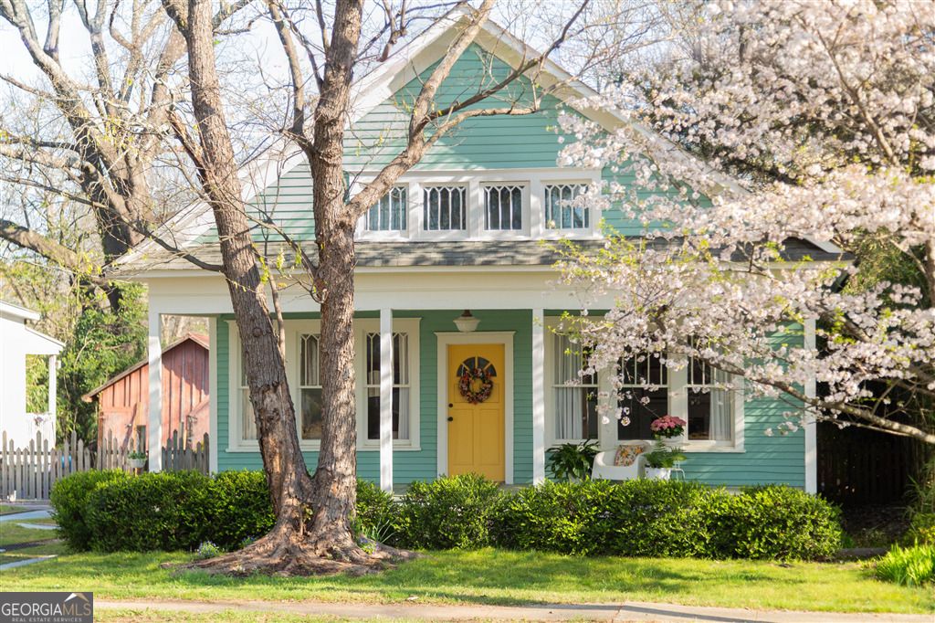 Photo of 1739 Lyle Avenue, College Park, GA 30337 (MLS # 10728419)