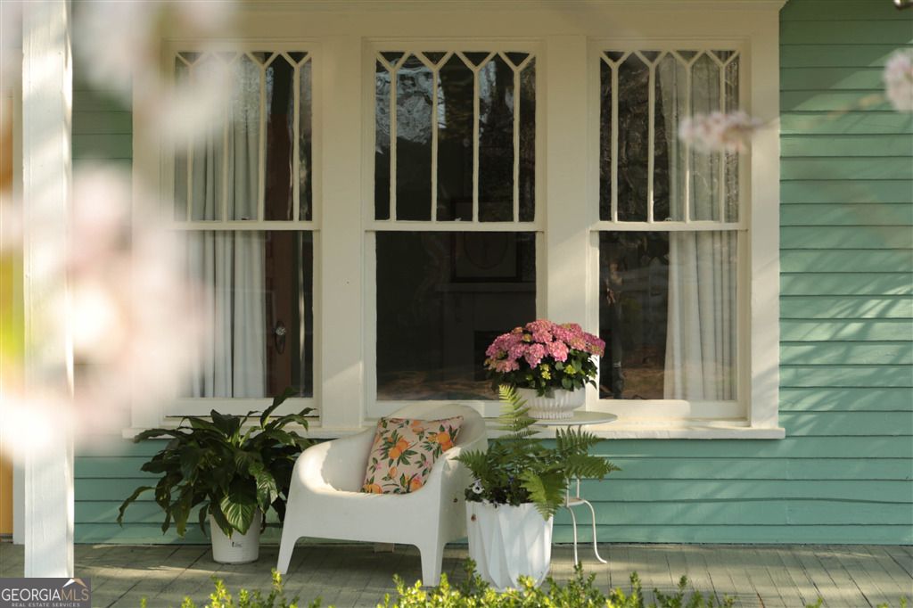 Photo of 1739 Lyle Avenue, College Park, GA 30337 (MLS # 10728419)