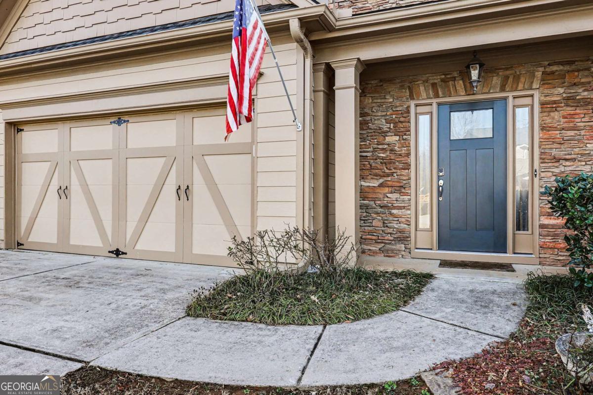 6645 Grove Meadows LN