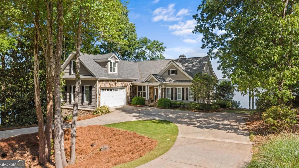 1891 Northwoods Drive